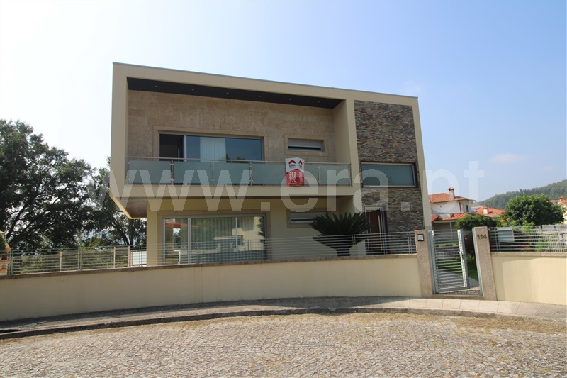 Moradia T3 / Póvoa de Lanhoso, Taíde