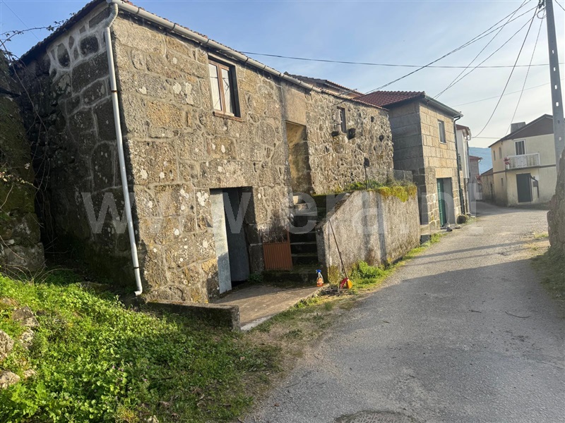 Moradia T3 à venda em São Cipriano, Resende — foto 2