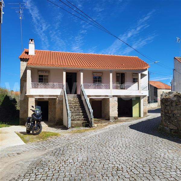 Moradia T3 / Sabugal, Sabugal e Aldeia de Santo António