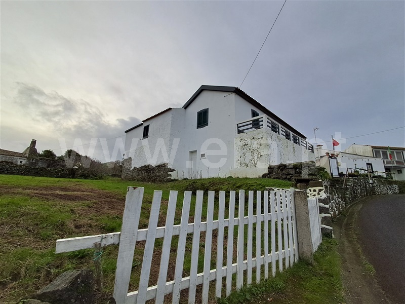 Moradia T3 / Santa Cruz da Graciosa, São Mateus