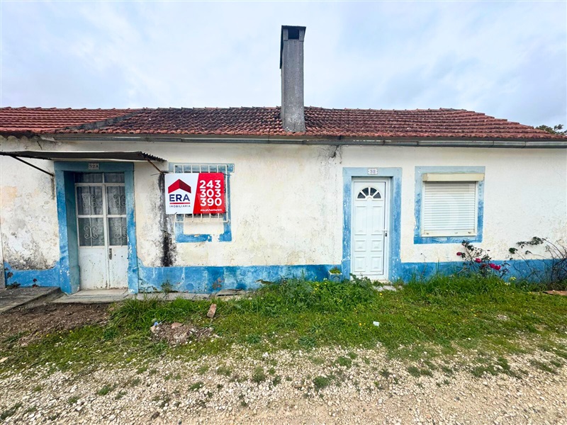 Moradia T3 à venda em Alcanede, Santarém — foto 2