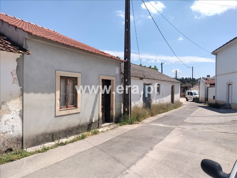Moradia T3 à venda em Almoster, Santarém — foto 2