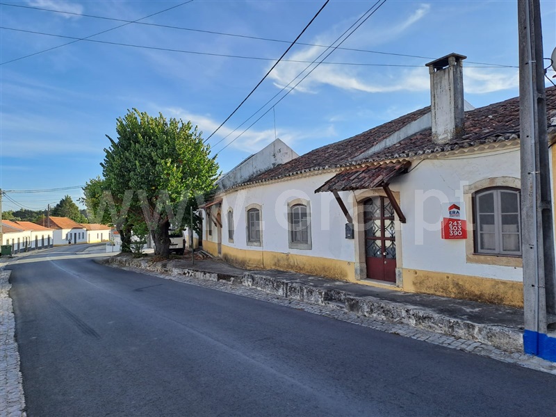 Moradia T3 / Santarém, Azoia de Baixo