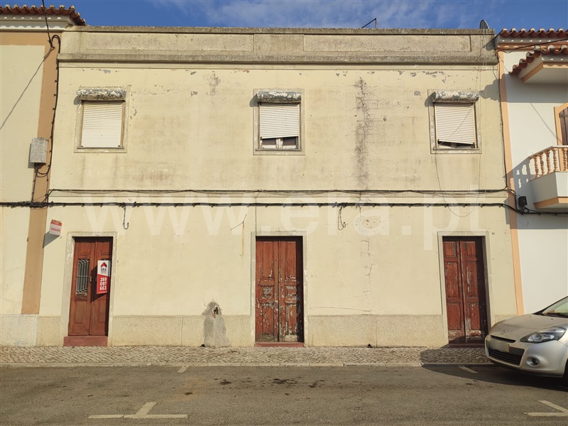Moradia T3 / Santiago do Cacém, São Domingos e Vale de Água