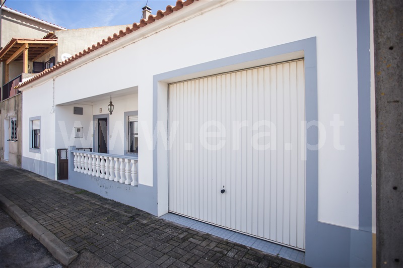 Moradia T3 / Santiago do Cacém, São Domingos e Vale de Água