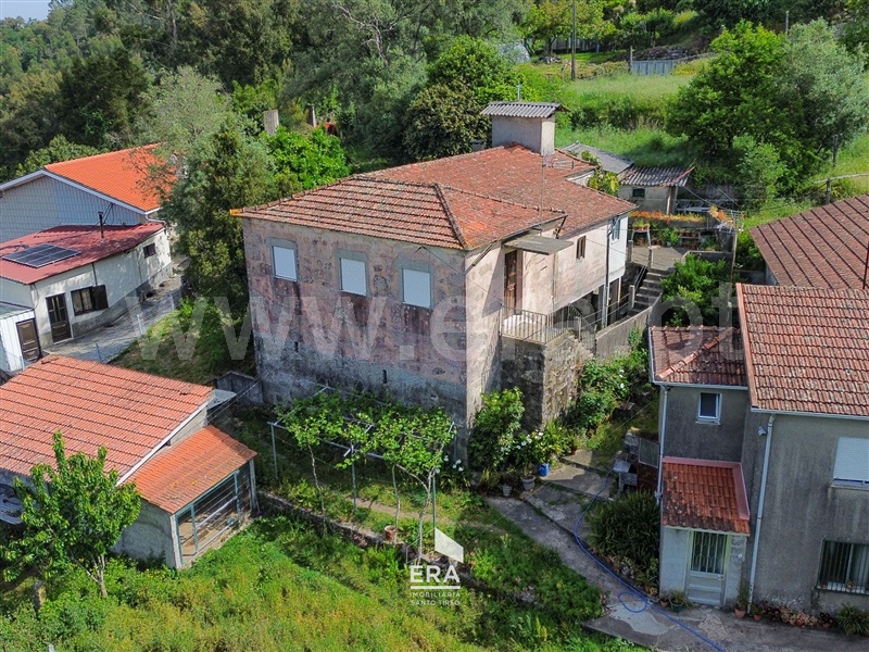 Moradia T3 / Santo Tirso, Santo Tirso, Couto (Santa Cristina e São Miguel) e Burgães