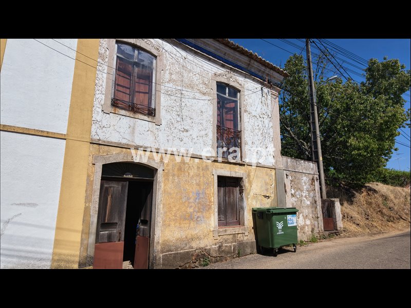 Moradia T3 em Andreus, €68.000