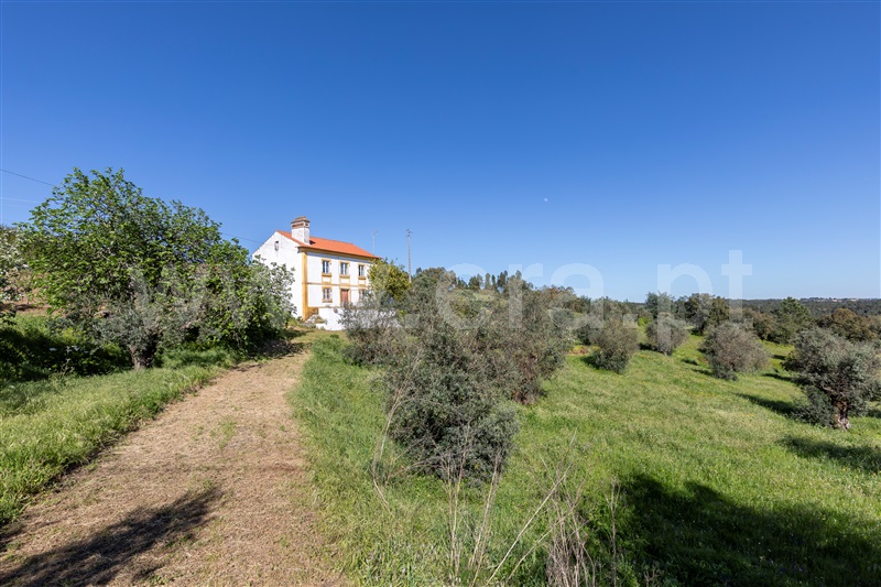 Moradia T3 / Sardoal, Valhascos
