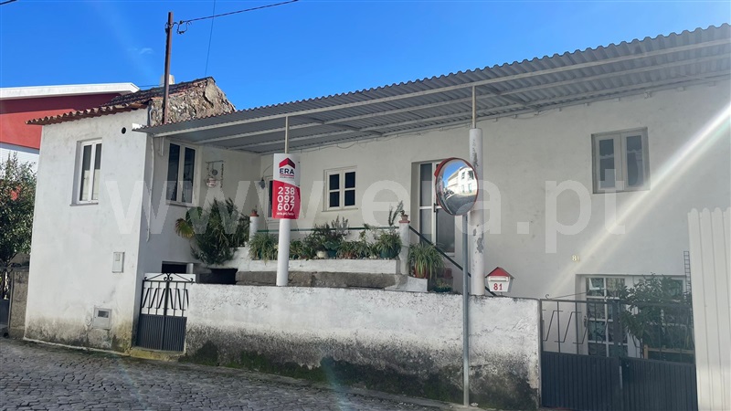 Moradia T3 / Seia, Paranhos