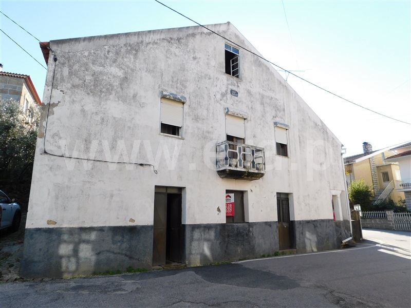 Moradia T2 Seia, Santa Marinha e São Martinho - 1282148 - 2