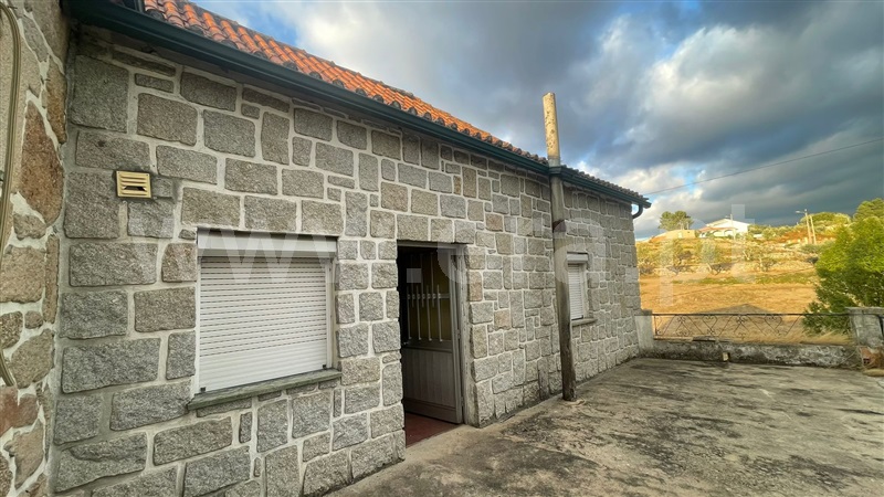 Moradia T3 Seia, Santa Marinha e São Martinho - 1512744 - 2