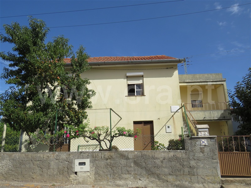 Moradia T3 / Seia, Torrozelo