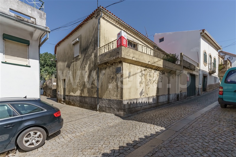 Moradia T3 / Seia, Torrozelo
