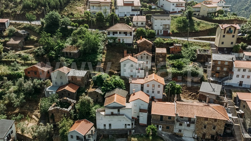 Moradia T3 Seia, Vide e Cabeça - 1482229 - 2