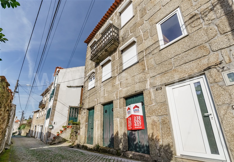 Moradia T3 / Seia, Vila Cova à Coelheira