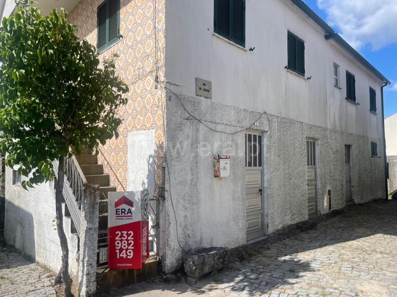 Moradia T3 / Sernancelhe, Lamosa