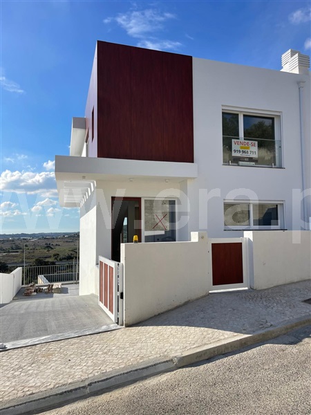 Moradia T3 / Sintra, Almargem do Bispo, Pêro Pinheiro e Montelavar