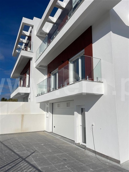 Moradia T3 / Sintra, Almargem do Bispo, Pêro Pinheiro e Montelavar