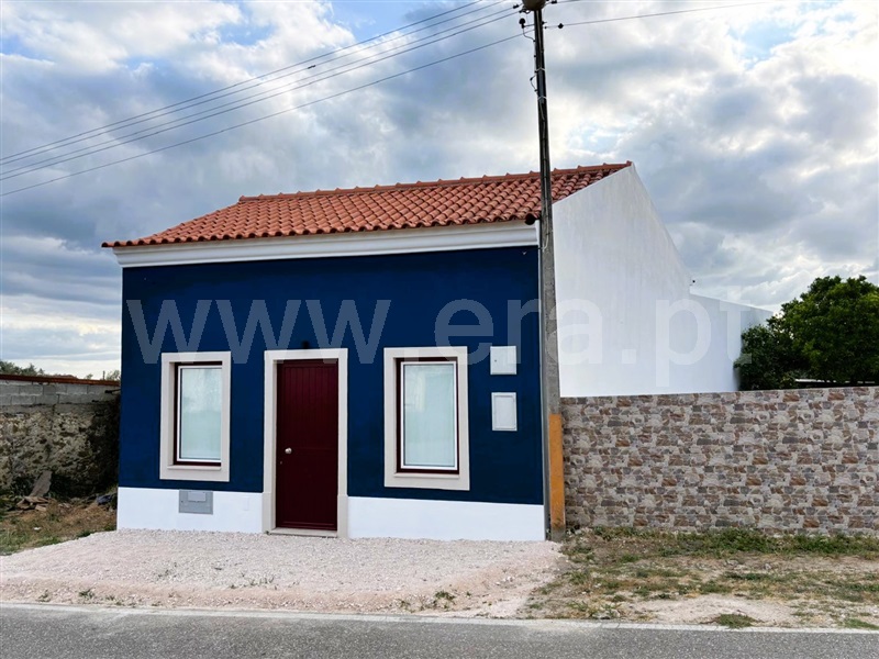 Moradia T3 / Tomar, Casais e Alviobeira