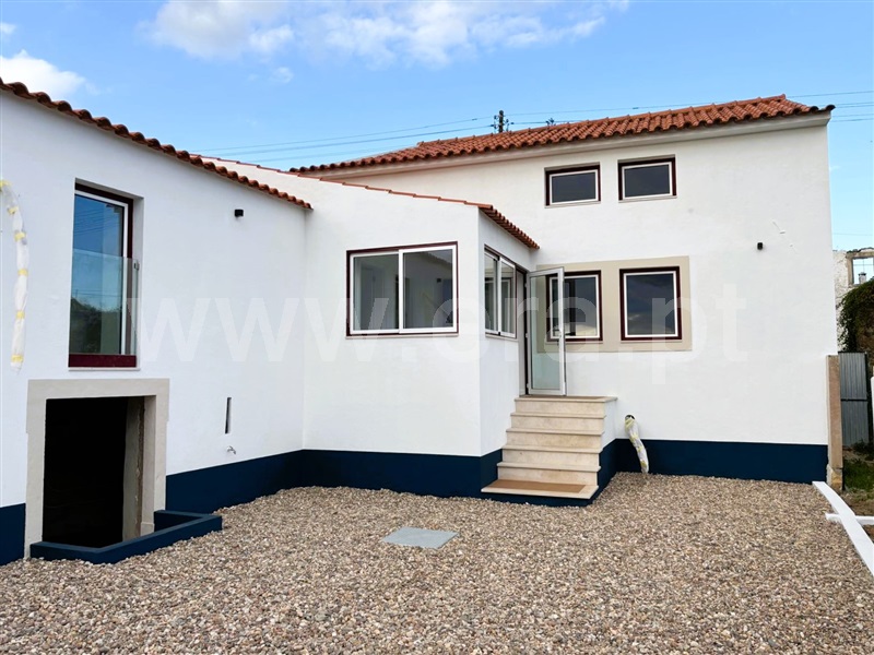 Moradia T3 com Nova Tomar, Casais e Alviobeira - 1482387 - 2