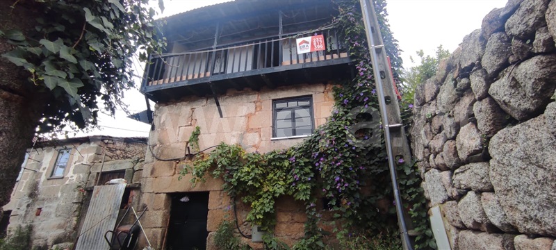 Andar Moradia T3 / Tondela, Castelões