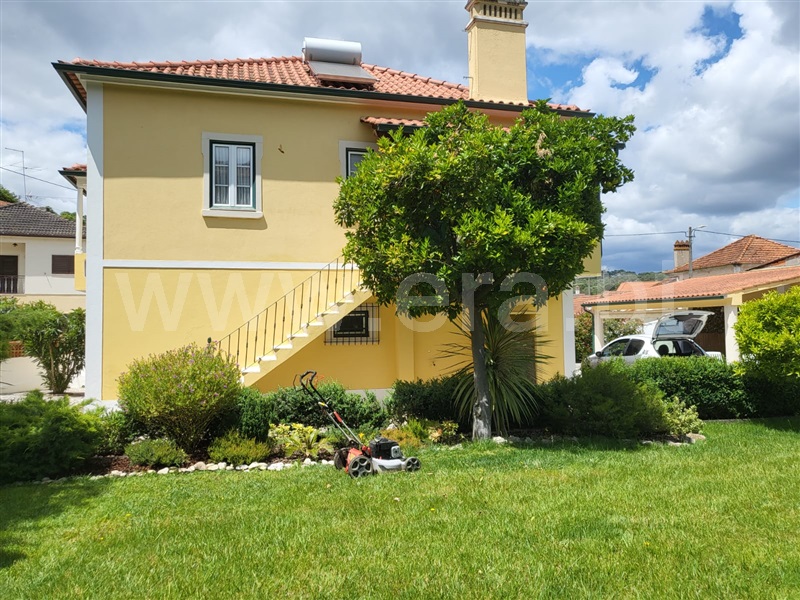 Moradia T3 / Torres Novas, Assentiz