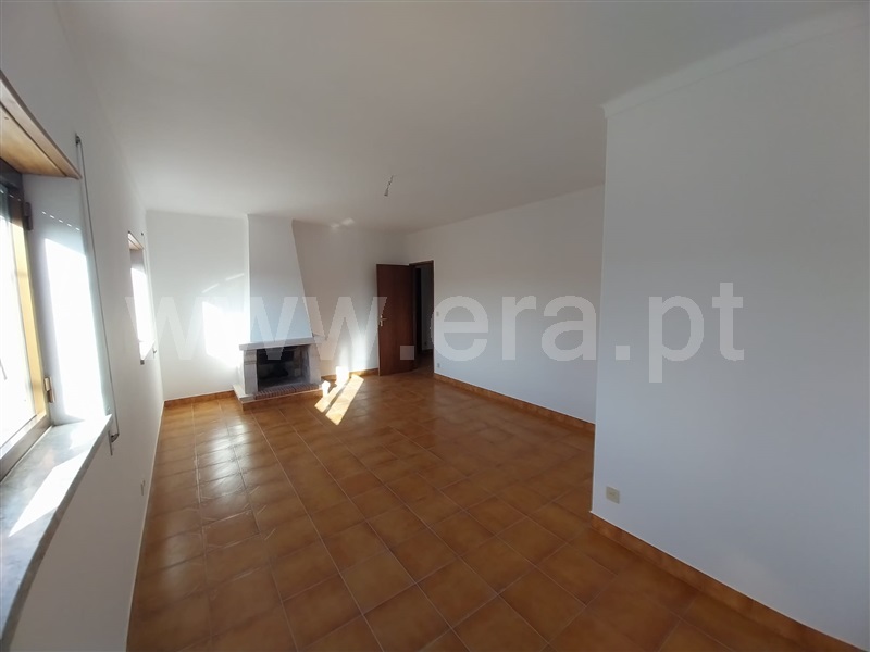 Moradia T3 / Torres Novas, Assentiz