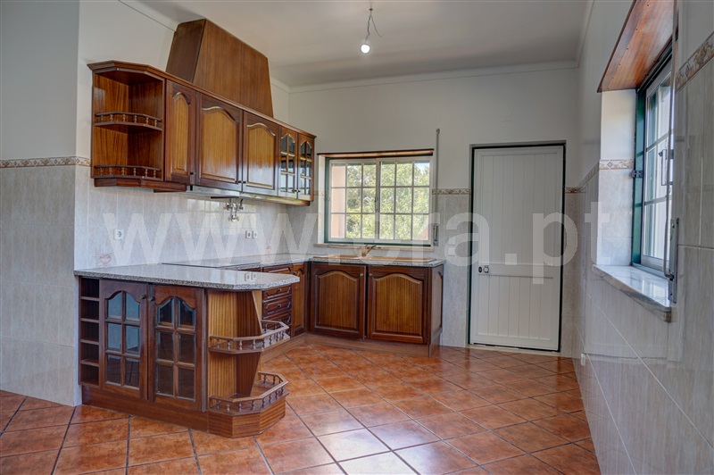 Moradia T3 com Terreno Torres Novas, Brogueira, Parceiros de Igreja e Alcorochel - 1466054 - 2