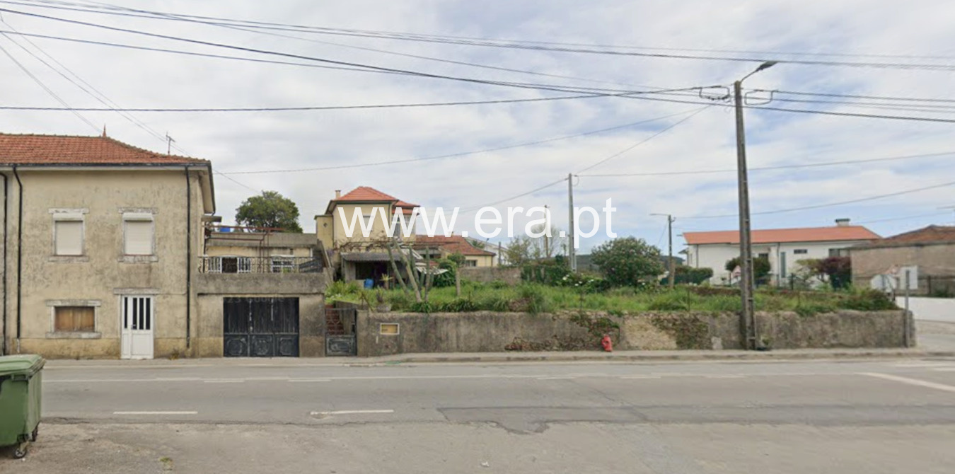 Moradia T3 / Trofa, Coronado (São Romão e São Mamede)
