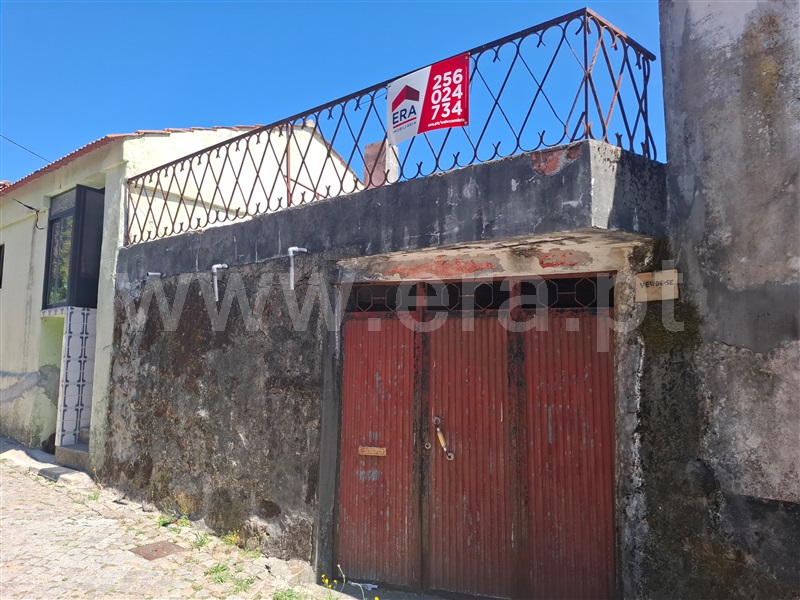 Moradia T3 / Vale de Cambra, São Pedro de Castelões