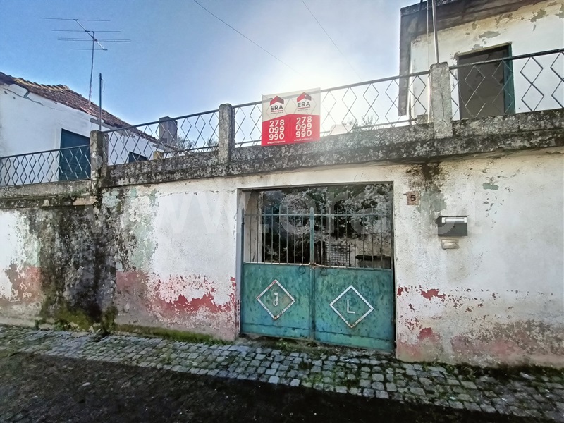Moradia T3 / Valpaços, Água Revés e Crasto