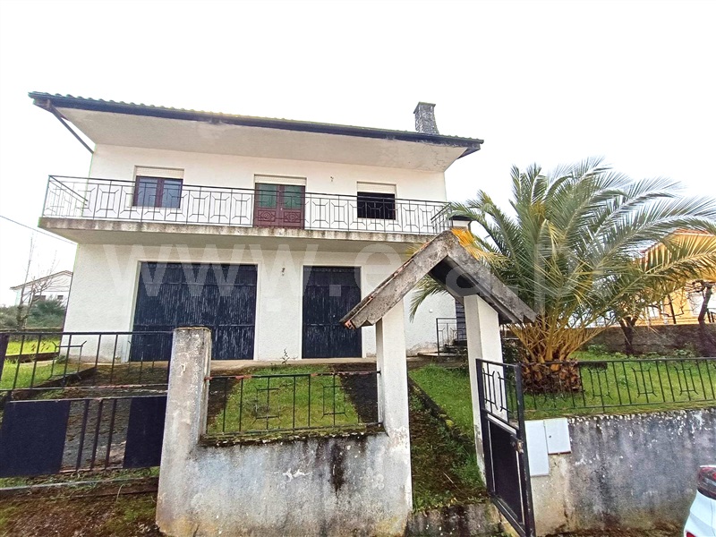 Moradia T3 / Valpaços, Valpaços e Sanfins