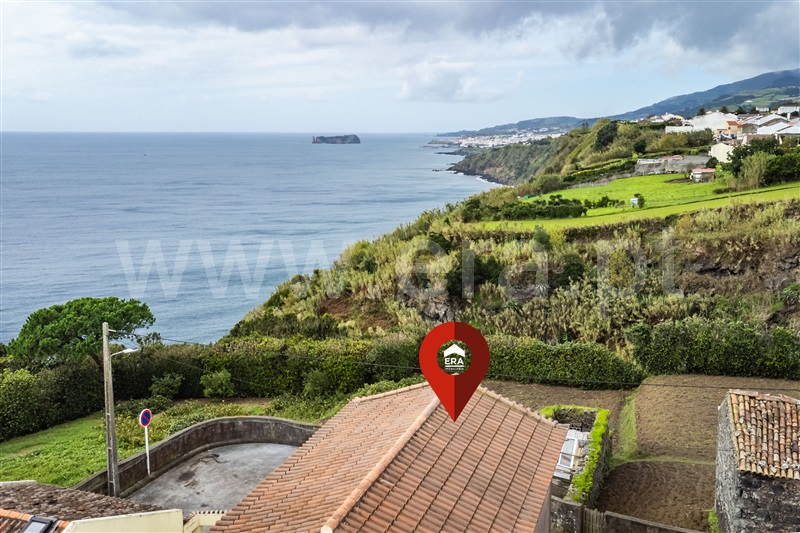 Moradia T3 / Vila Franca do Campo, Ponta Garça