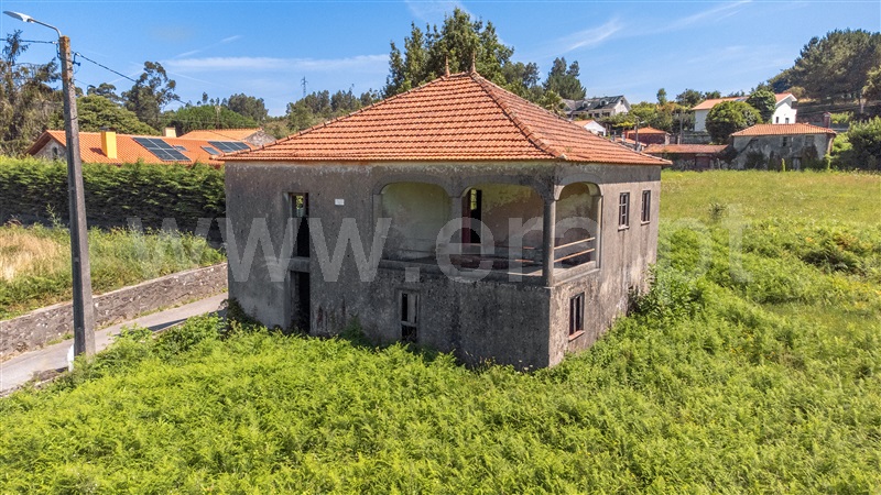 Moradia T3 / Vila Nova de Cerveira, Candemil e Gondar