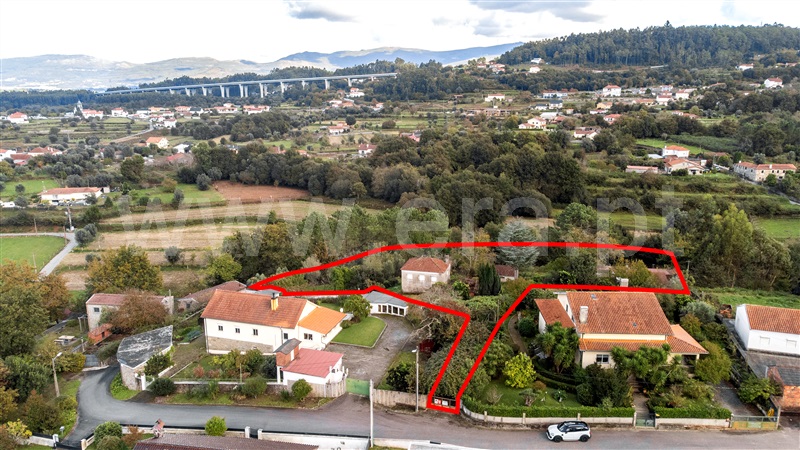 Moradia T3 / Vila Nova de Cerveira, Cornes