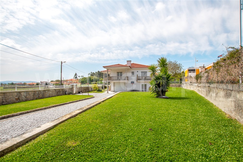 Moradia T3 / Vila Nova de Cerveira, Sopo