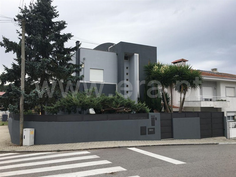 Moradia T3 / Vila Nova de Gaia, Grijó e Sermonde