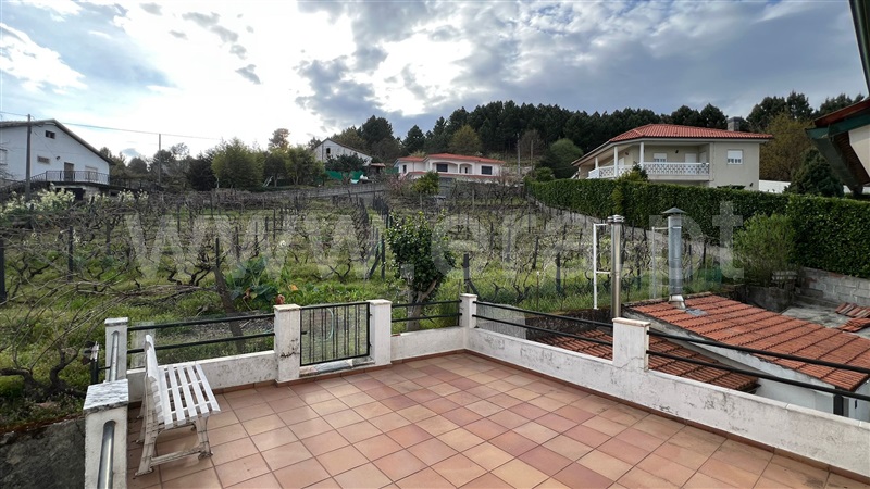 Moradia T3 à venda em Vila Marim, Vila Real — foto 3