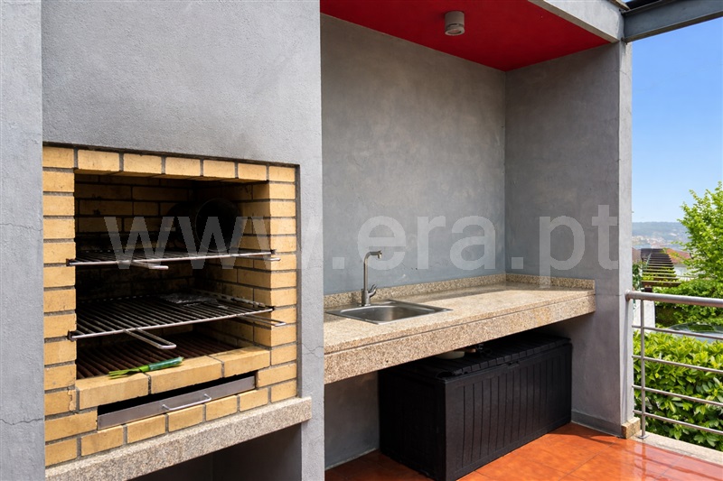 Moradia T3 à venda em Vila Real (Nossa Senhora da Conceição, São Pedro e São Dinis), Vila Real — foto 3