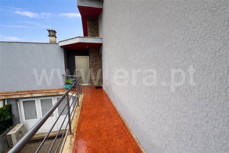 Moradia T3 à venda em Vila Real (Nossa Senhora da Conceição, São Pedro e São Dinis), Vila Real — foto 4