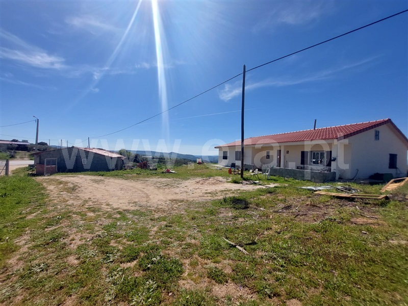 Moradia T3 Vimioso, Algoso, Campo de Víboras e Uva - 1489960 - 1