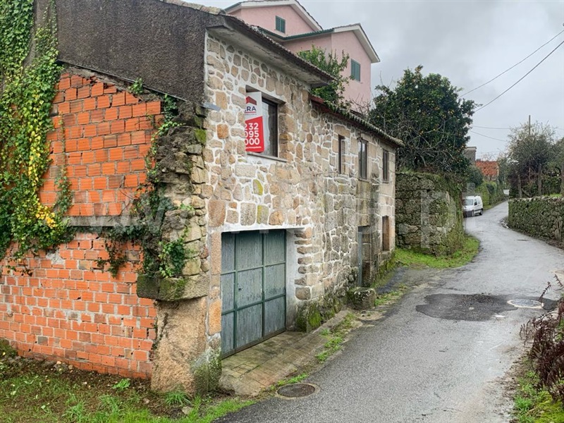 Moradia T3 / Viseu, Boa Aldeia, Farminhão e Torredeita