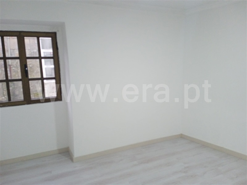 Moradia T3 à venda em Ribafeita, Viseu — foto 4