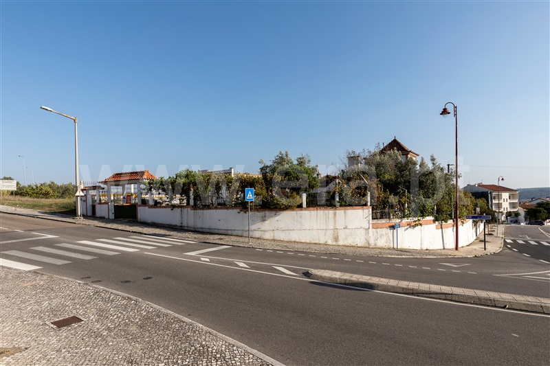 Moradia T4 Abrantes, Abrantes - 1360301 - 1