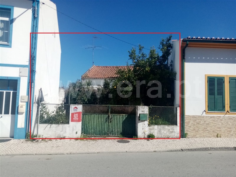 Moradia T4 / Abrantes, Alvega e Concavada