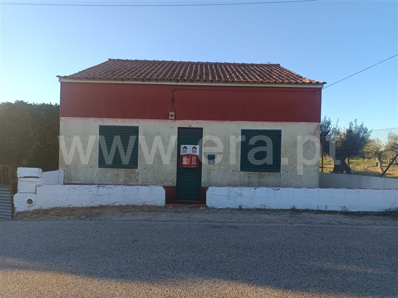 Moradia T4 / Abrantes, Barrada