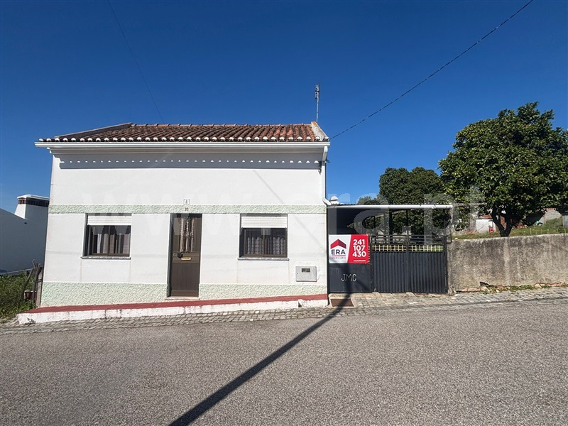 Moradia T4 / Abrantes, Vale das Mós