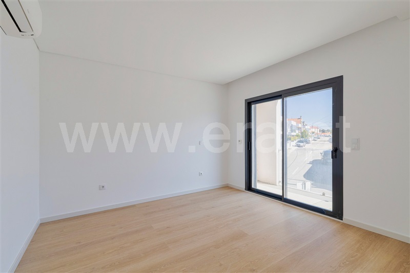 Moradia T4 à venda em Charneca da Caparica, Almada — foto 10