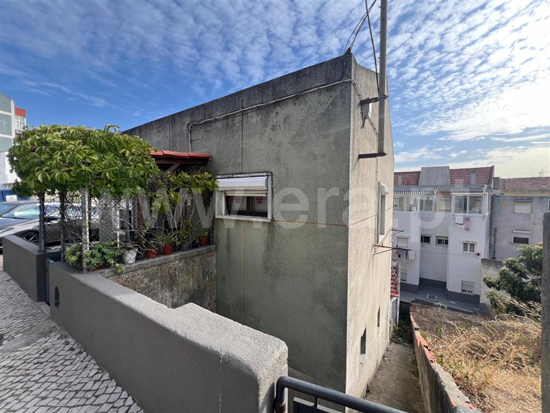 Moradia T4 à venda em Encosta do Sol, Amadora — foto 2