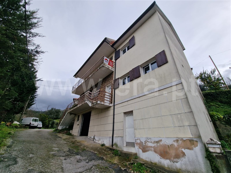 Moradia T4 / Amarante, Aboadela, Sanche e Várzea